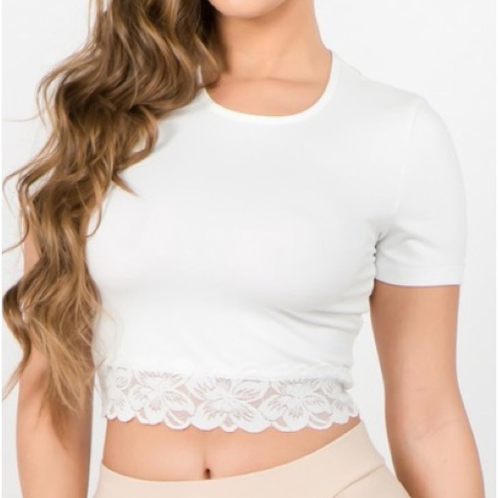 Yelete white crop top with lace
